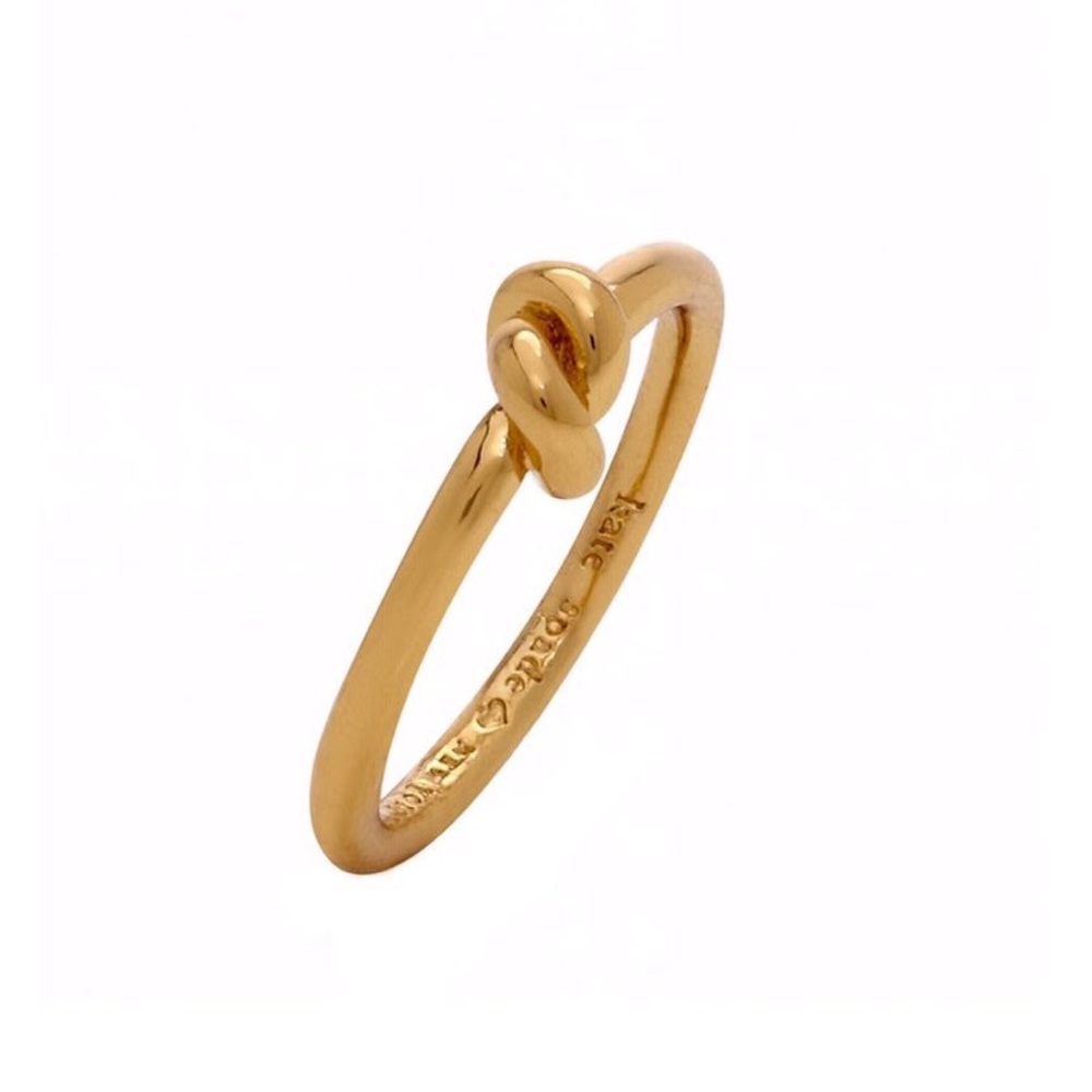 Dainty Kate Spade Sailor's Knot Ring! ⚓️